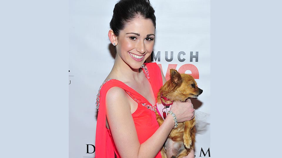 Sarah Hackett at the “Makeovers for Mutts” gala fundraiser